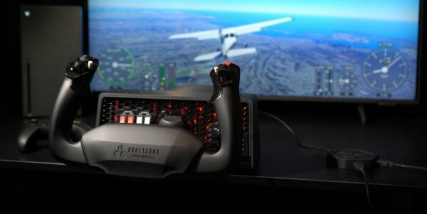 Honeycomb Aeronautical annonce la commercialisation du manche Alpha Flight Controls XPC