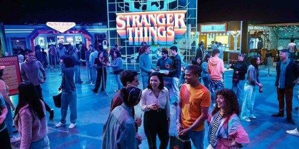 Stranger Things : The Experience - Stranger Things The Experience - Stranger Things: The Experience