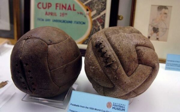 L'Évolution des ballons de football : de cuir à des merveilles technologiques modernes