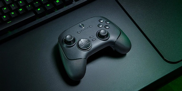 La manette sans fil Razer Wolverine V3 Pro 8K pour PC est disponible