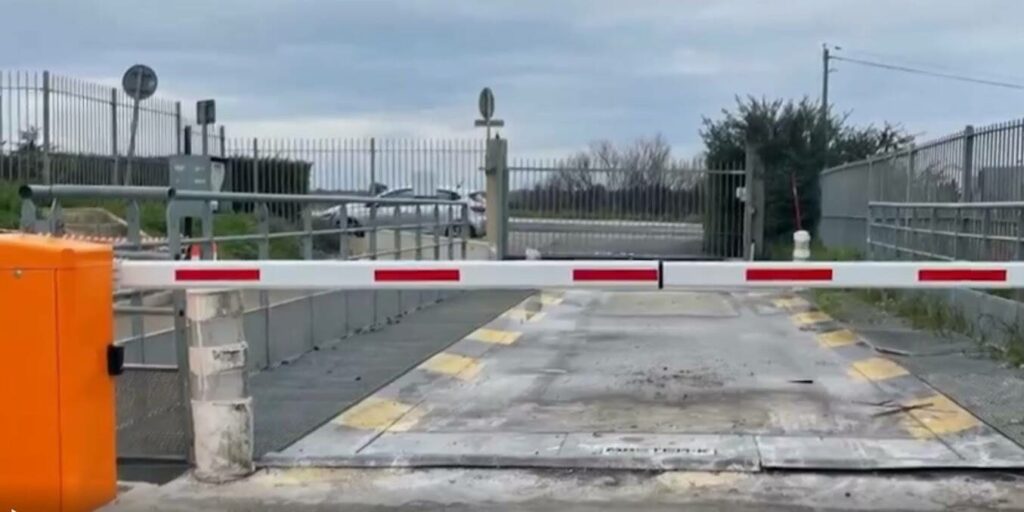 Fonctionnement des barrières levantes automatiques : de la détection à la levée