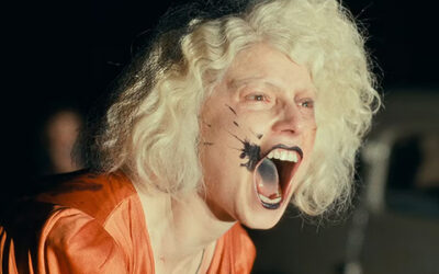 Maggie Gyllenhaal signe THE BRIDE! avec Jessie Buckley