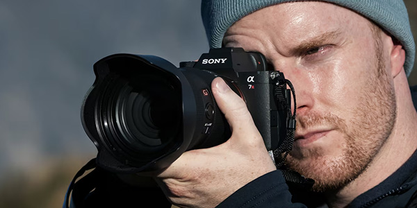 Sony , Sony Alpha 7R VI , appareil photo hybride plein format 66,8 MP